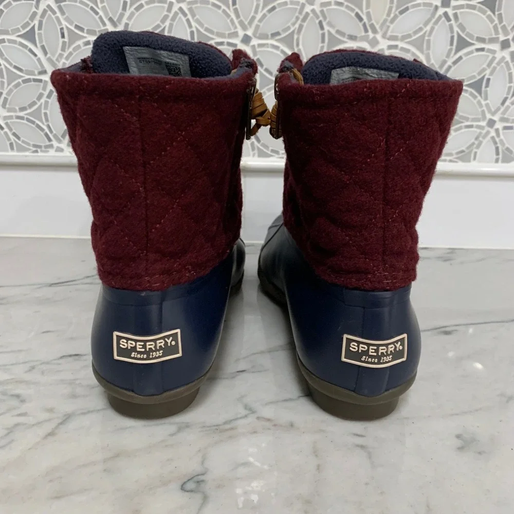 Sperry Women's Saltwater Duck Boots Quilted Wool Burgundy Navy‎ STS97568F Size 8